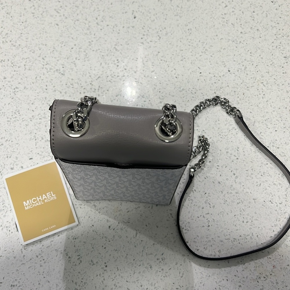 NWOT Michael Kors Women's Gray White Signature Chain Strap Crossbody Purse Bag - Picture 6 of 8